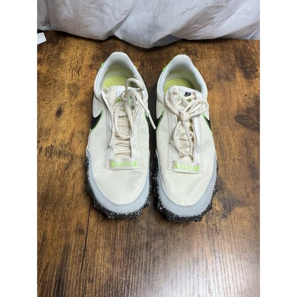 Women's 7 / Men's 5.5 - Nike Waffle Racer Crater Pale Ivory Green Low Sneakers - Picture 2 of 13